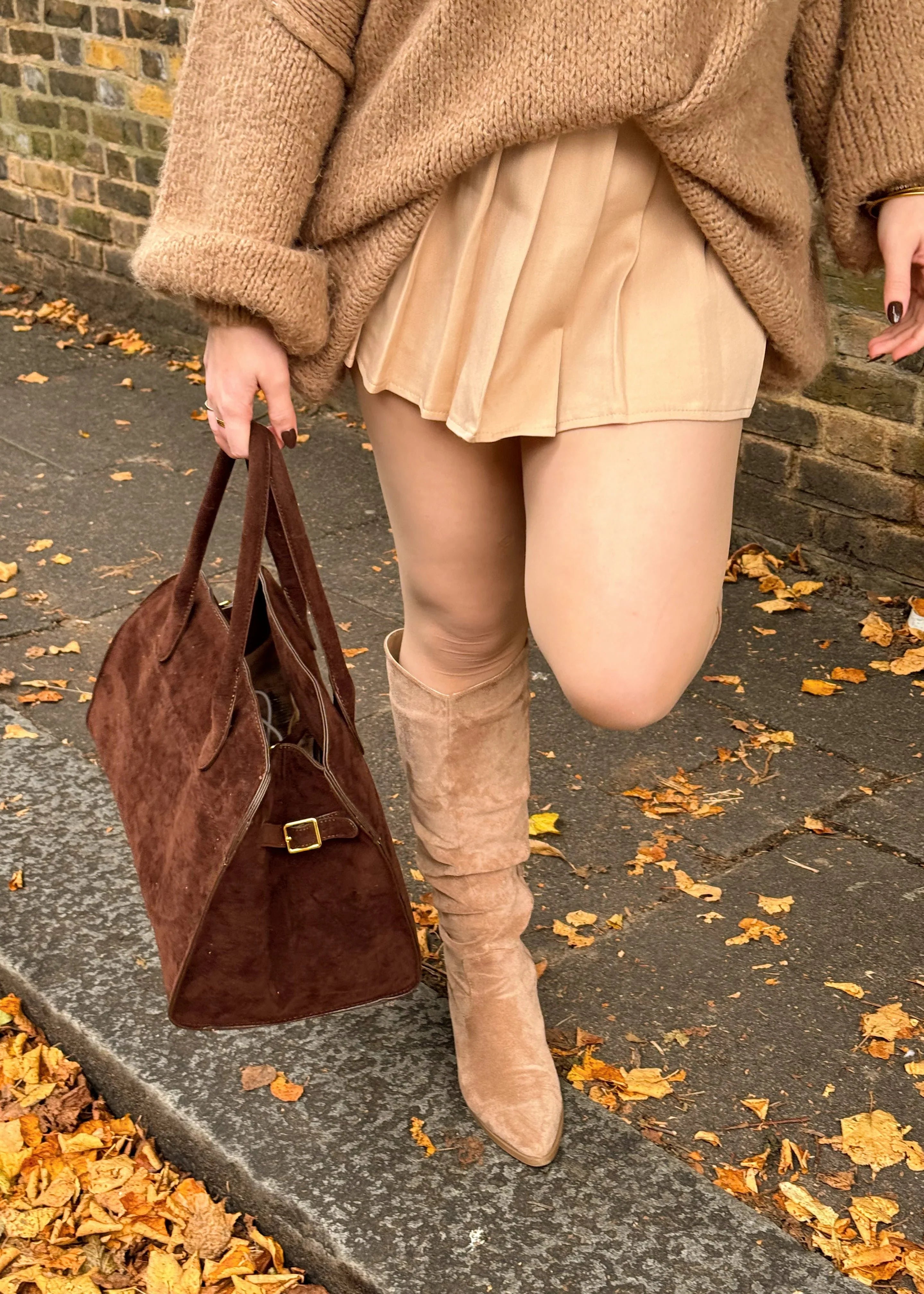 Esther - Suede Bag