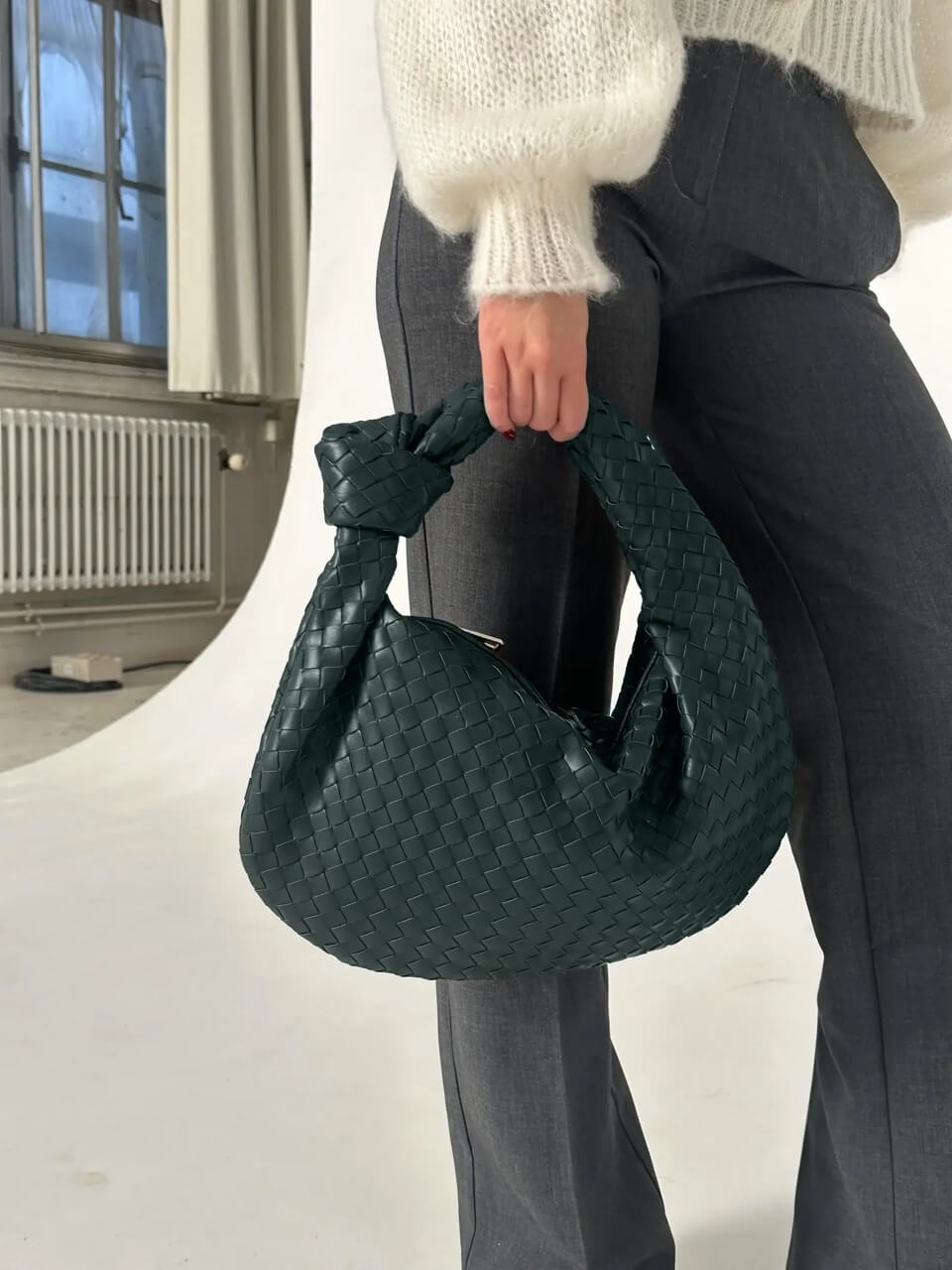 Valentina - Woven Bag Medium